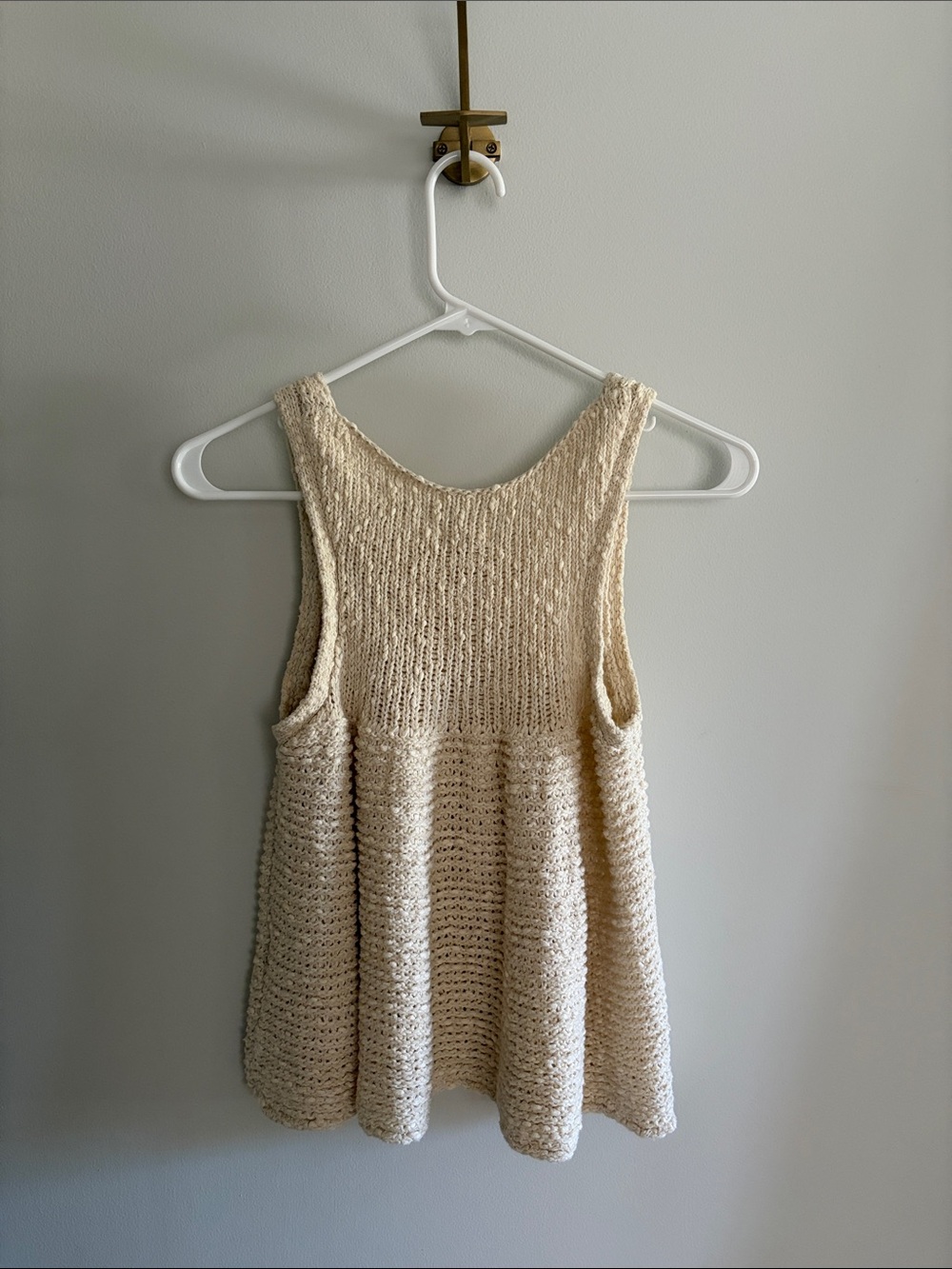 Pilcro Swing Sweater Tank Ivory - Picture 4 of 4